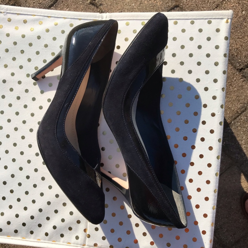 Ann Taylor Pumps (6.5) - Picture 6 of 9